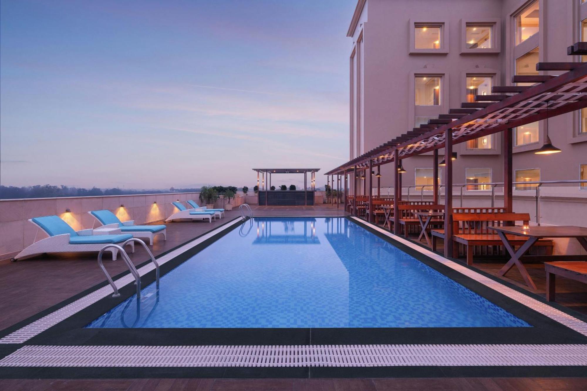 Hotel Fairfield By Marriott Amritsar Exterior foto